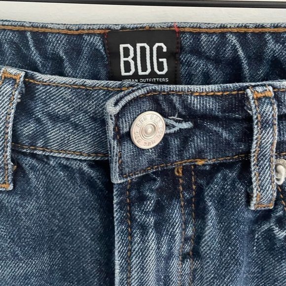 BDG Distressed Mom Jeans - Picture 5 of 6